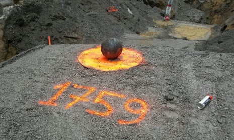 The 90kg (200lb) ball, believed to be fired by the British in 1759 during the Battle of the Plains of Abraham, was discovered earlier this month in Quebec City.