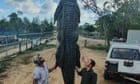 Crocodile with surgical plate