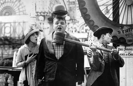 Normand with Roscoe ‘Fatty’ Arbuckle and Buster Keaton in Coney Island, 1917.
