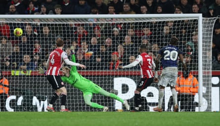 Noni Madueke heads home to give Arsenal the lead at Brentford