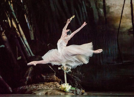 Natalia Osipova in Giselle by the Royal Ballet in 2016.
