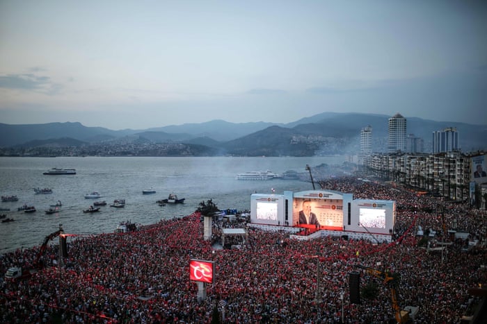 High Flyers And A Windrush Service Friday S Top Photos News The Guardian