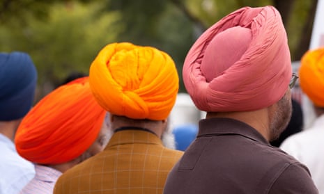 Sikh men wearing dastar