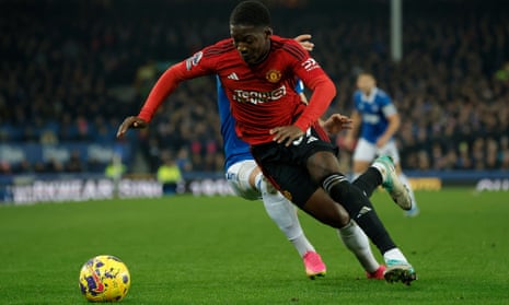 Local hero: Kobbie Mainoo bringing cheer at troubled Manchester United | Manchester United | The Guardian