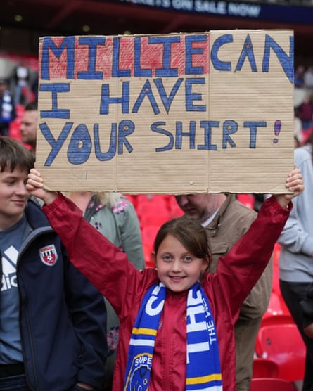 Cheslea and Millie Bright fan.