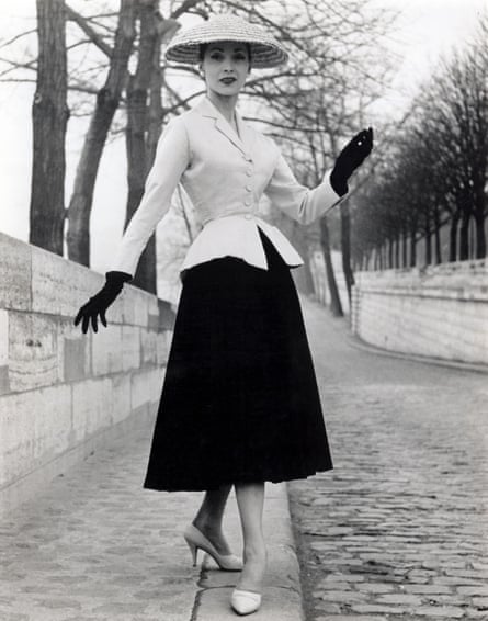 A ‘coolie hat’ as part of Dior’s New Look, 1947.