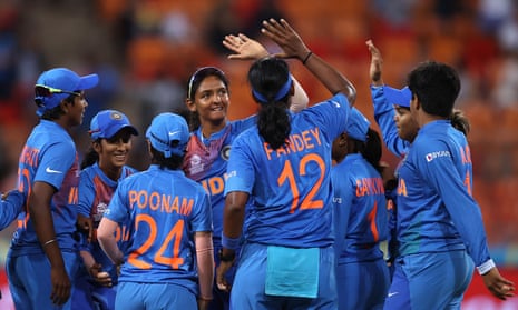 India players celebrate another Australian wicket.