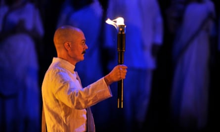 Toby Spence as M.K.Gandhi in English National Opera’s production of Philip Glass’s Satyagraha, January 2018.