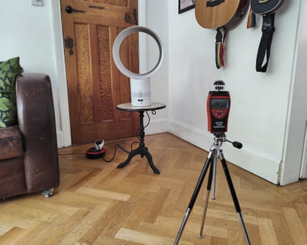 Testing fans. Dyson on test