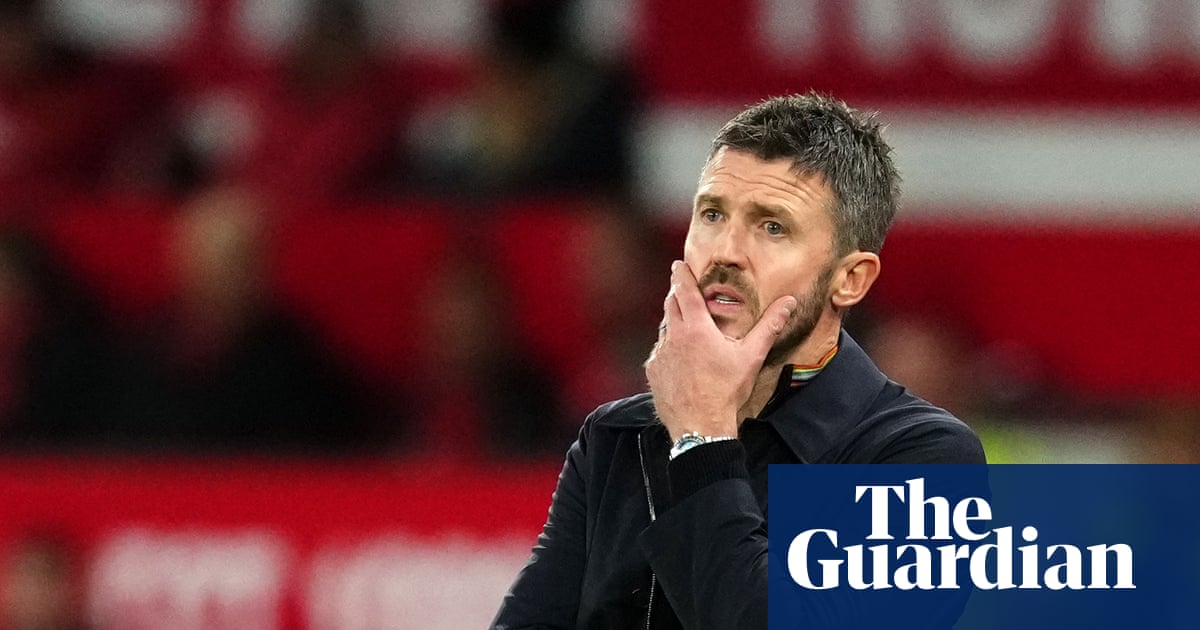 Manchester United crisis klaxon alert and Sunderland soar | Football Weekly Extra – video