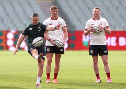 Johnny Sexton (left) with Owen Farrell and Finn Russell during training last week