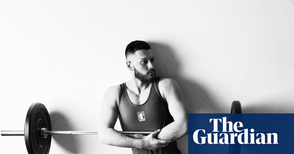 An Italian powerlifter defies gravity: Mattia Zoppellaro’s best photograph