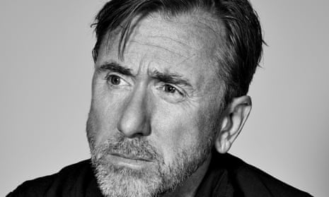 Tim Roth in black and white
