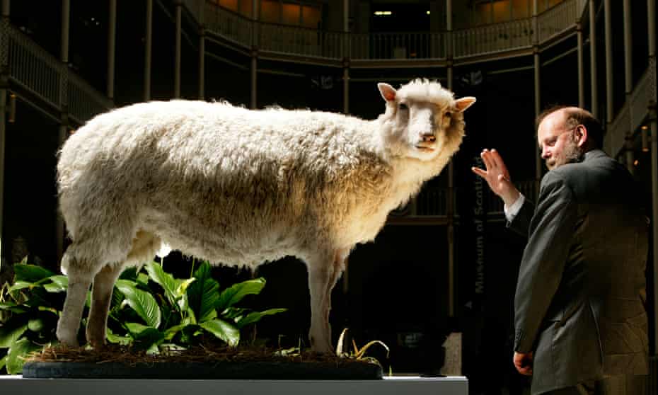 Sir Ian Wilmut with Dolly the sheep in 2003