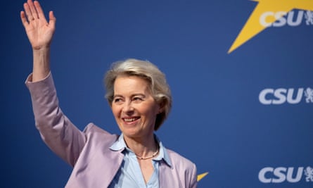 Close up of head and shoulders shot of Ursula von der Leyen waving