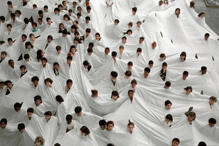 Lygia Pape, Divisor, 1968, Performance at Museu de Arte Moderna, Rio de Janeiro.