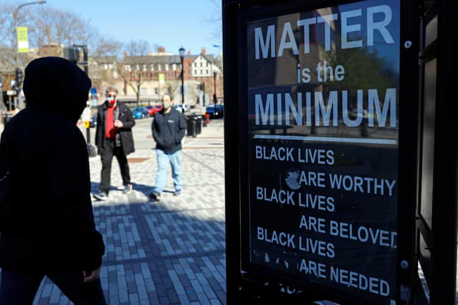 A sign in Evanston reads ‘Matter is the minimum’.