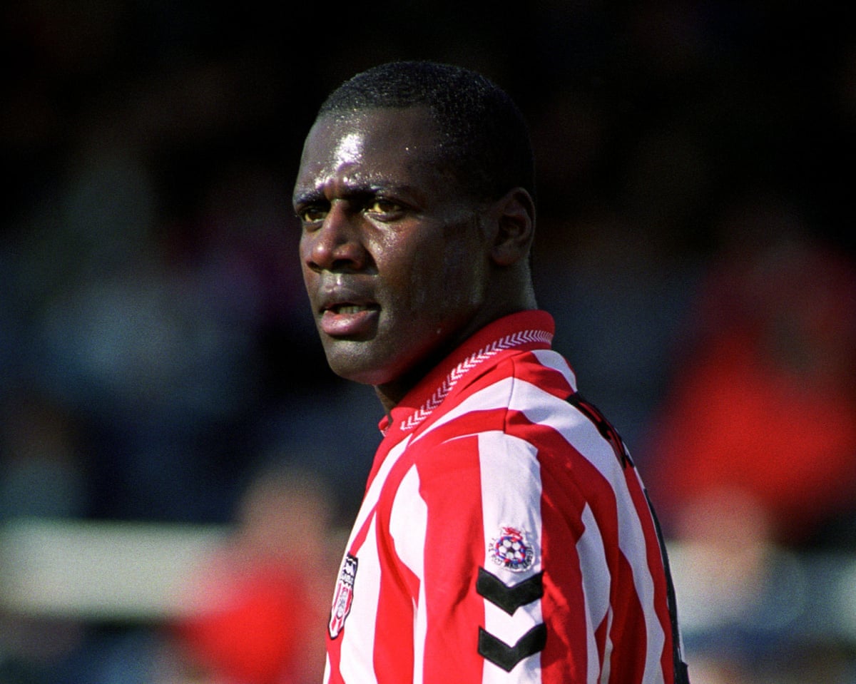 Bennett in Sunderland’s red and white striped kit