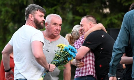 The Ukrainian commanders reunite with relatives.