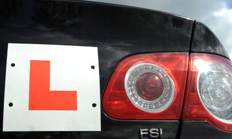A learner driver plate on a Volkswagen