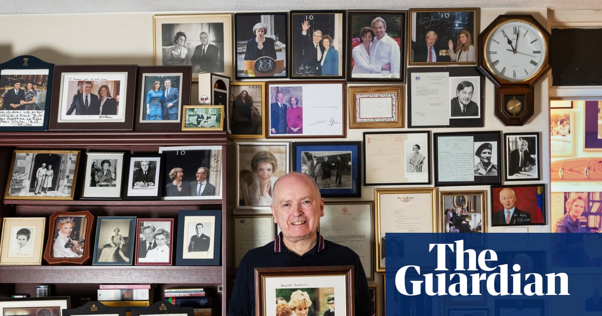 The secret lives of autograph hunters: ‘Donald Trump was really hard to get’