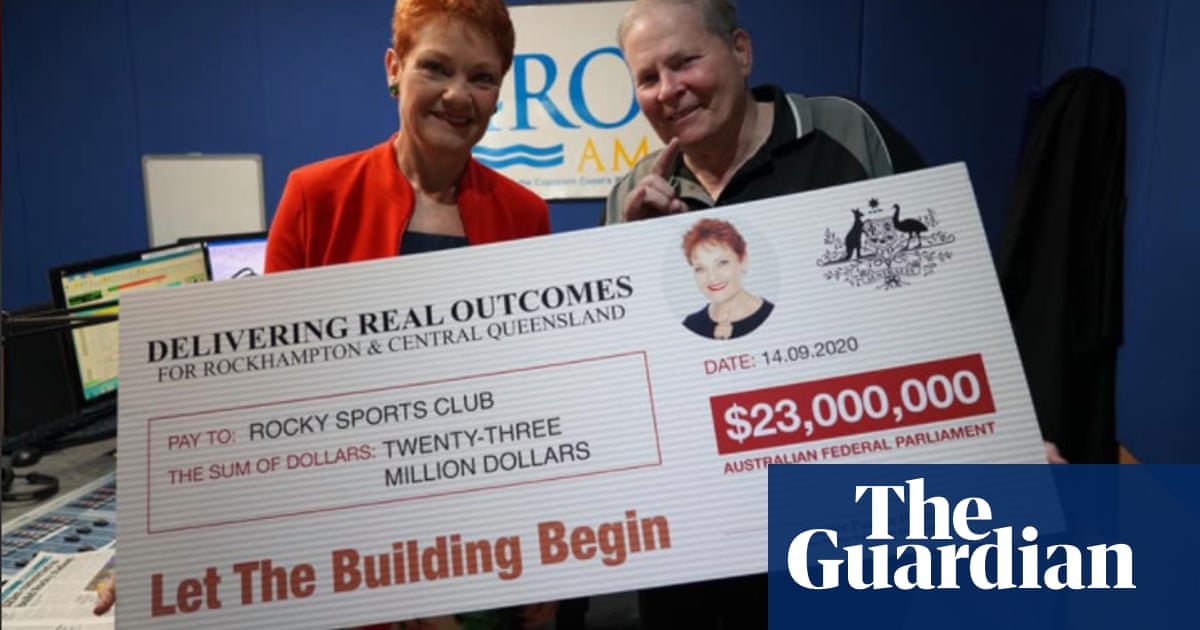 Labor Wants Pauline Hanson Investigated Over 23m Rockhampton Stadium Novelty Cheque Pauline Hanson The Guardian