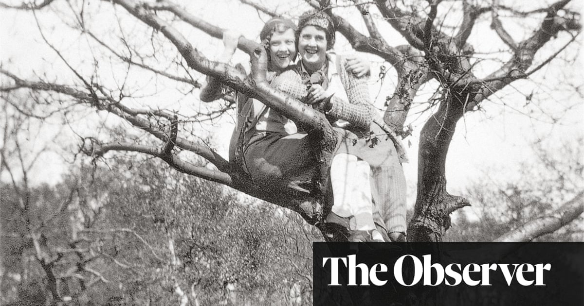 A new branch of photography? Found images of women in trees – in pictures | Art and design A new branch of photography? Found images of women in trees – in pictures | Art and design
