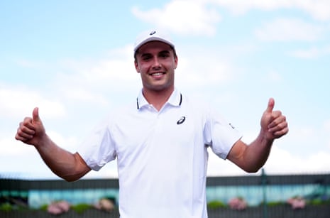 Arthur Fery celebrates his victory over Damir Dzumhur.