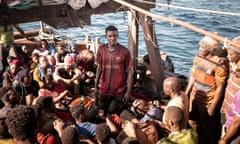 An overcrowded boat of migrants in the film Io Capitano (2023)