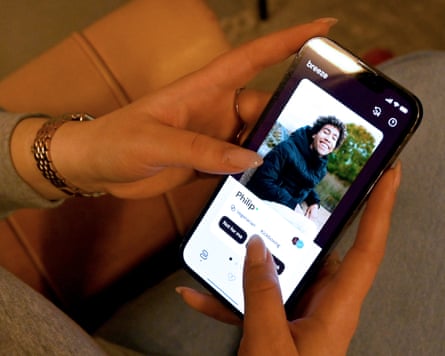 Breeze Dating App