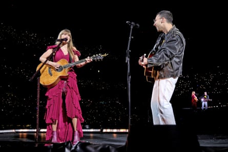 Jack Antonoff on stage with Taylor Swift on her Eras tour