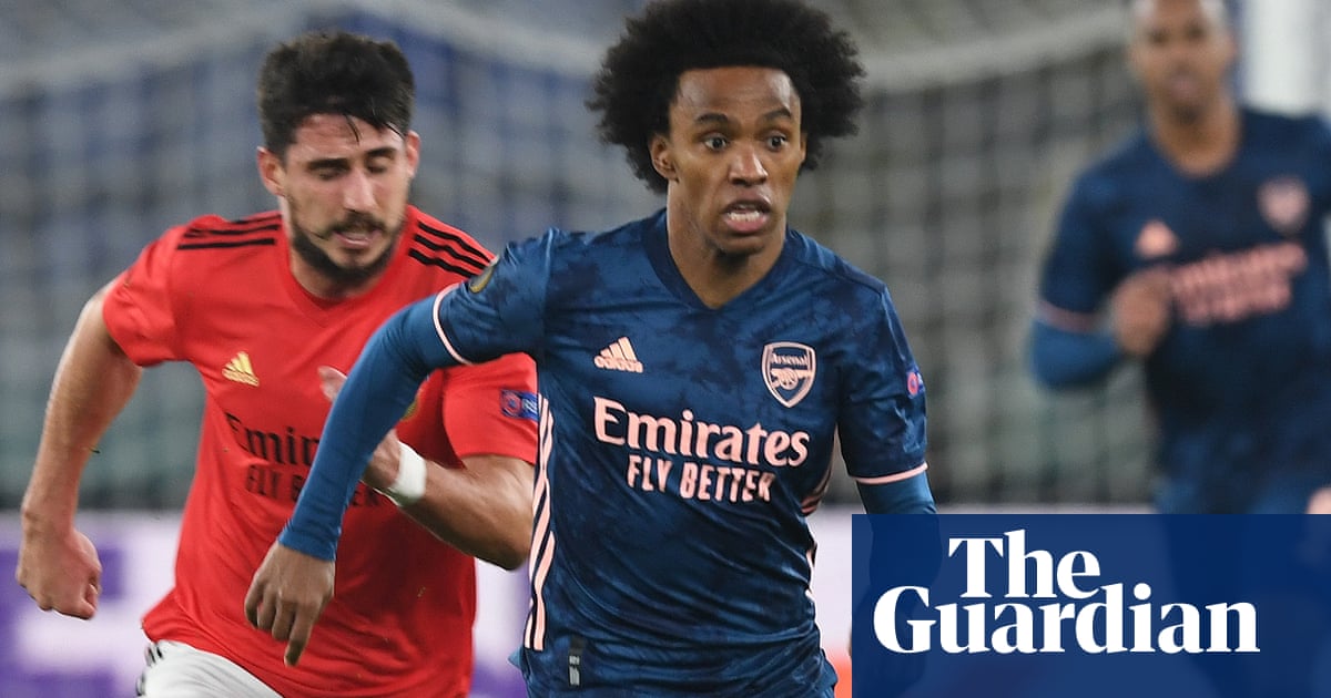 Something needs to change: Willian the latest player racially abused online