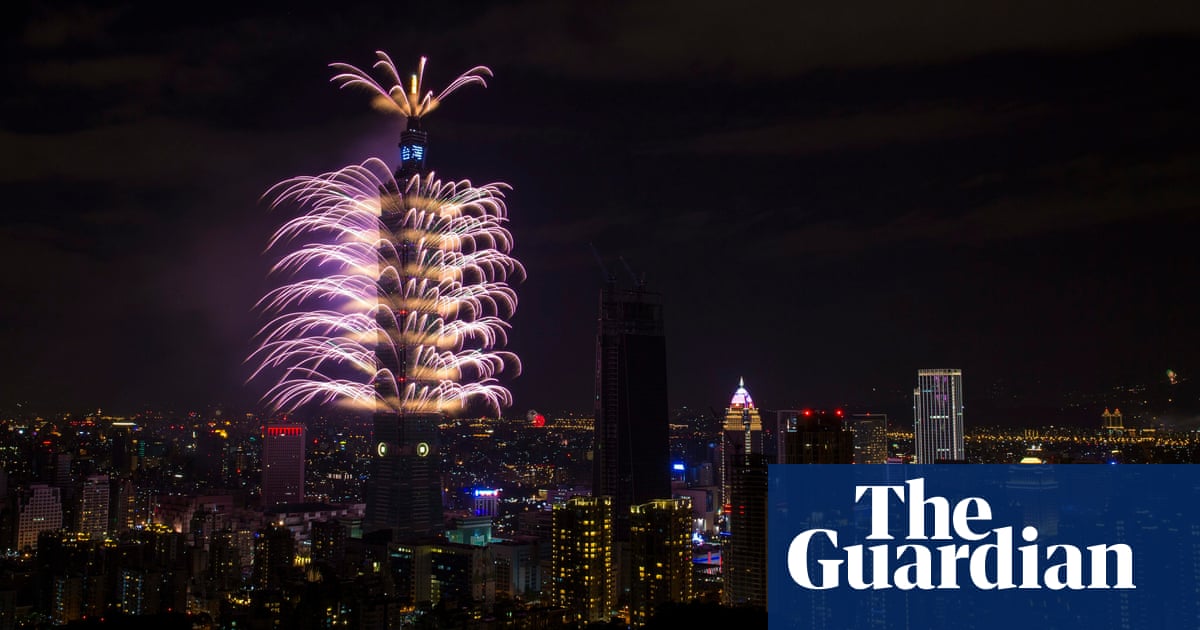 Year 2021 dubai burj fireworks uae travel eve khalifa years arab celebrations advisory inside live al january New Year’s Eve 2016 celebrations – in pictures | Life and style | The Guardian
