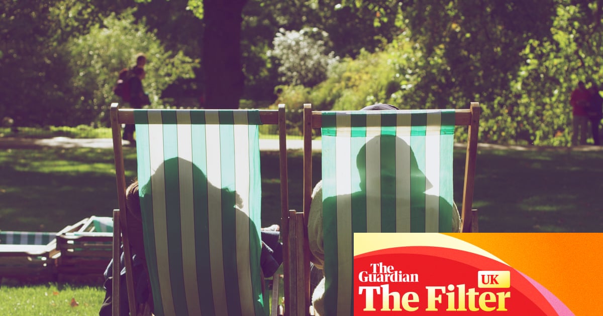 From capri pants to padel rackets: 43 ways to celebrate bank holiday weekend