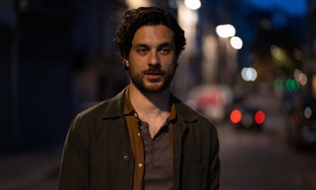 Karol Wojski (Max Rinehart).