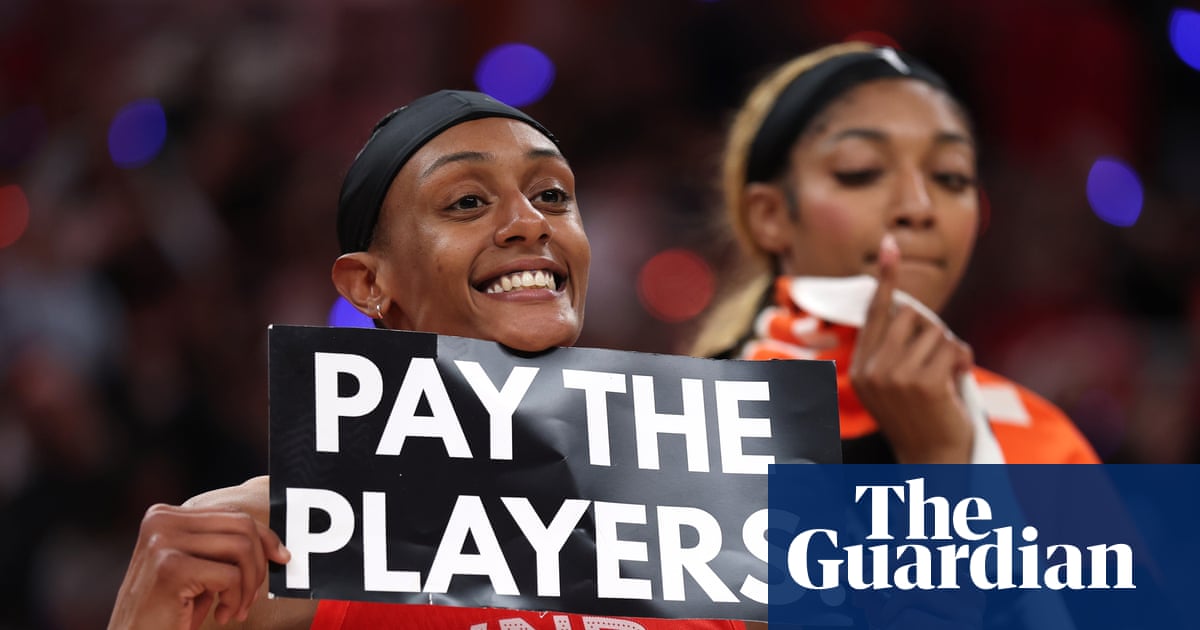 ‘I’m getting my mama a new house’: what happens when a huge pay boost changes WNBA players’ lives?