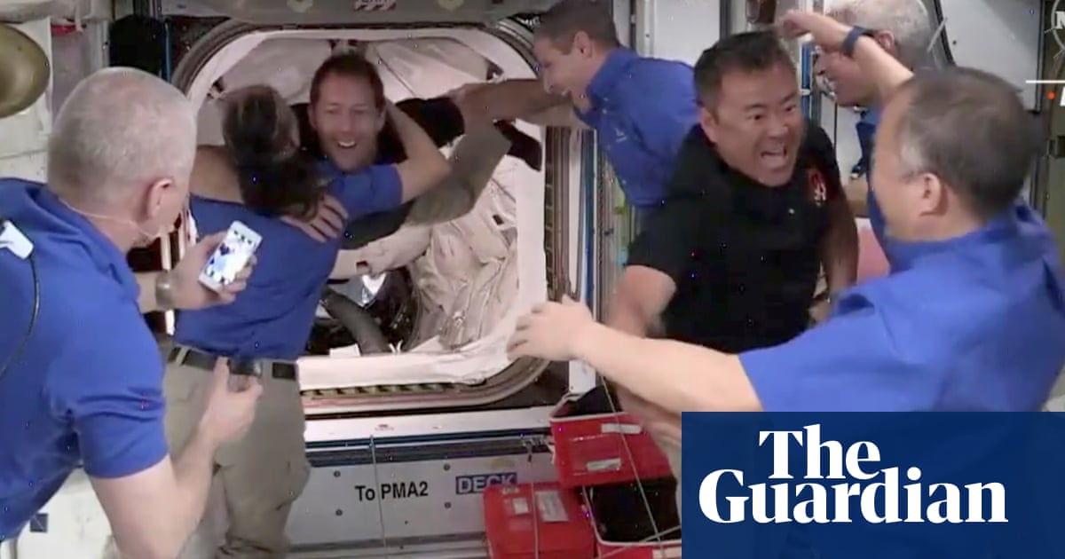 International sex shows - XXX photo Vb window position bottom