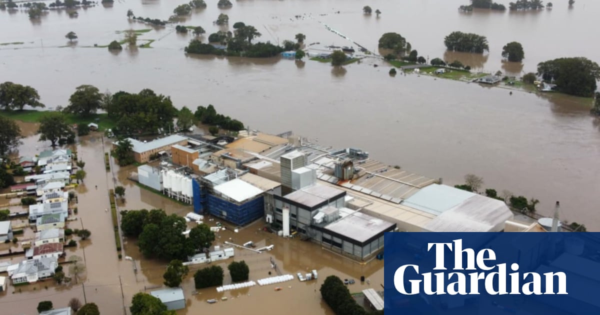 NSW floods: one dead and ‘grave fears’ held for three missing people as crisis worsens | New South Wales NSW floods: one dead and ‘grave fears’ held for three missing people as crisis worsens | New South Wales