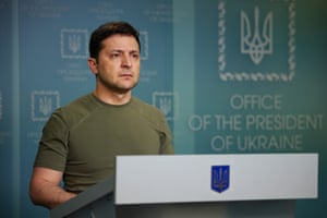 Volodymyr Zelenskiy gjatë fjalimit të tij kombëtar.