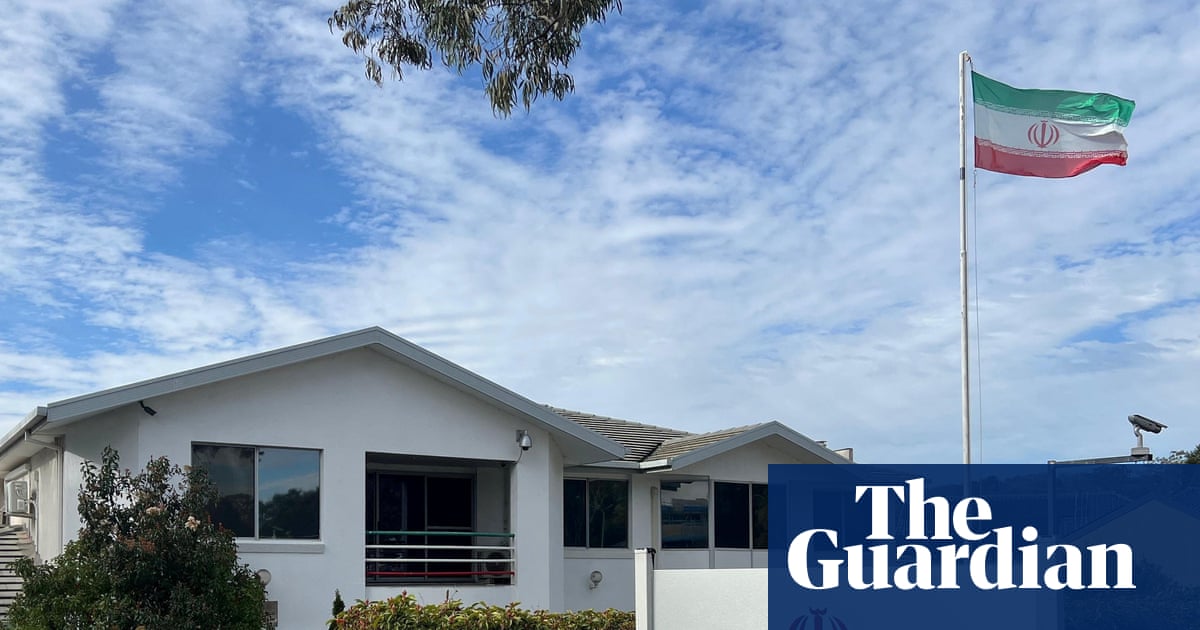 Australian Jewish groups applaud expulsion of Iranian diplomats but say community faces renewed fears
