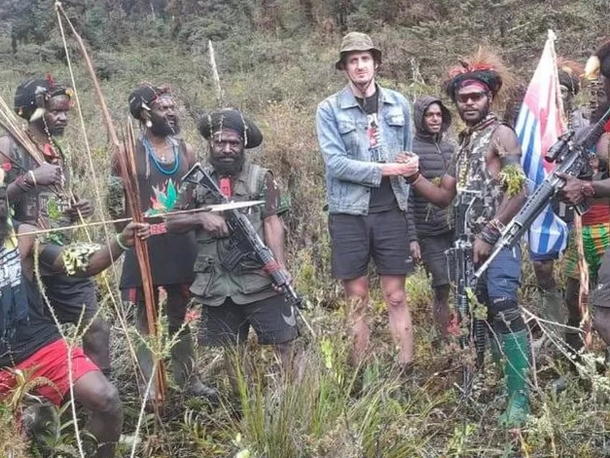 West Papuan separatists release video of New Zealand pilot they took hostage | Indonesia | The Guardian