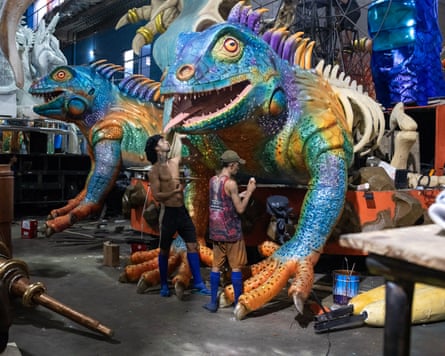 The Academicos de Niterói homage to Lula will tell the story of President Lula from his deprived childhood in Brazil’s arid north-east, to his struggles as a boot polisher and factory worker in industrial São Paulo, to his three presidential terms in the capital, Brasília