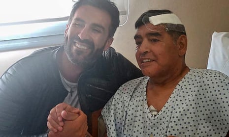 Doctor Leopoldo Luque with Diego Maradona.