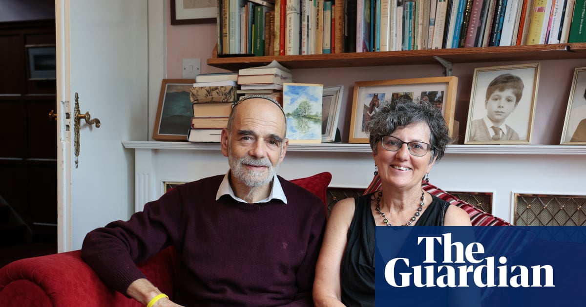 ‘They just want a better life’: the UK households who host asylum seekers