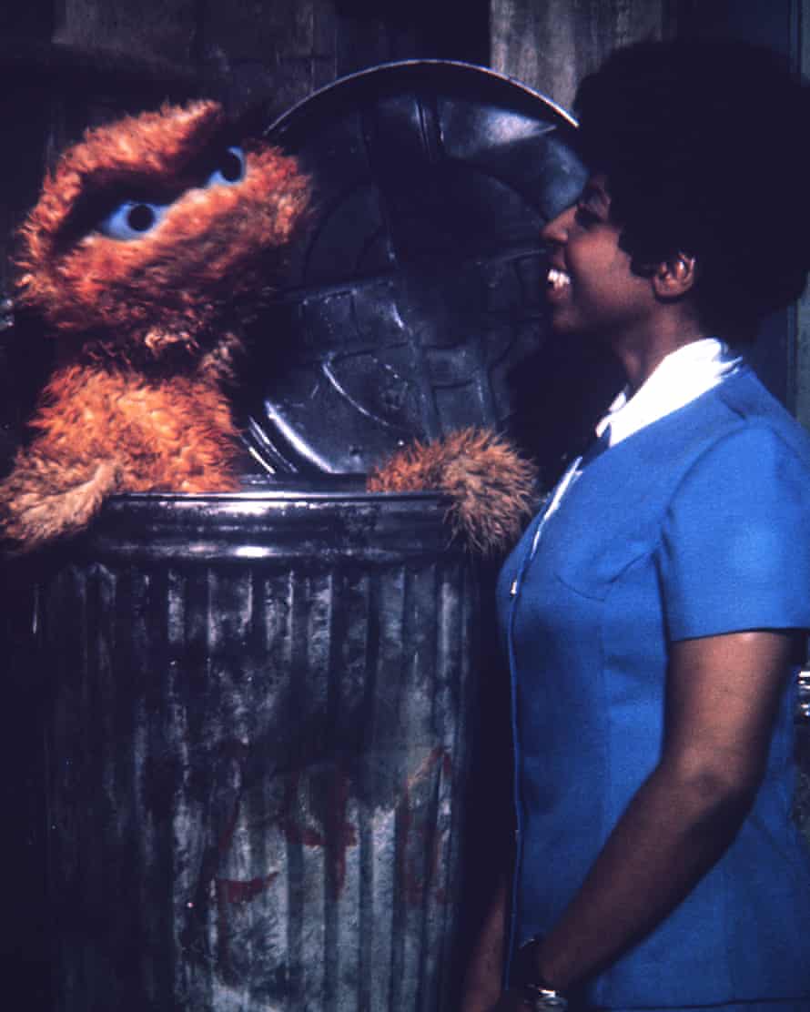 Long peeks at Oscar's trash. Now in her 80's, she has become one of the tallest members of the original cast