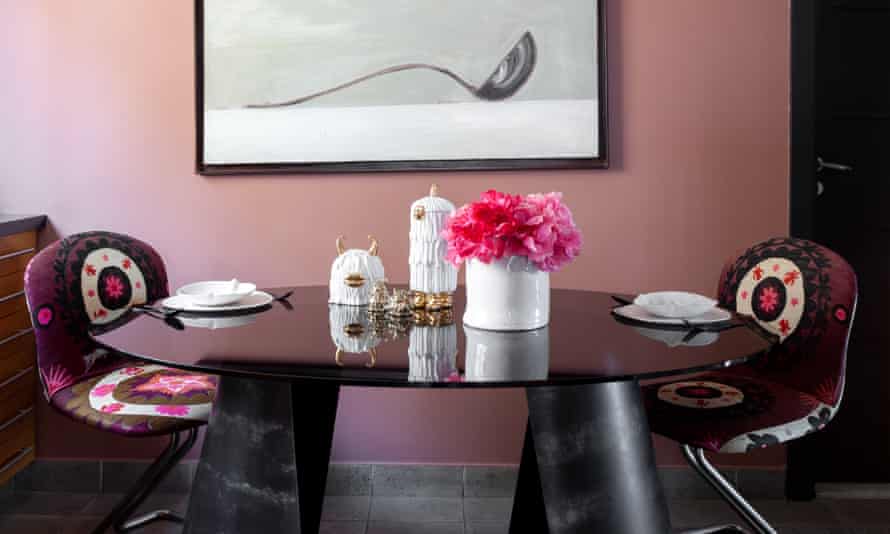 contemporary furniture in the dining room.