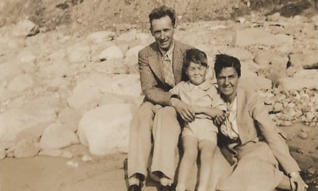 Reg and Nancy Bingley (pictured with another child) offered a lifeline to Robert Borger in 1938.