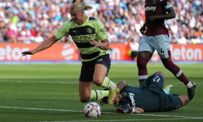 Erling Haaland tripped in the box resulting in a penalty