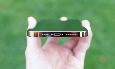 iphone 12 pro max review