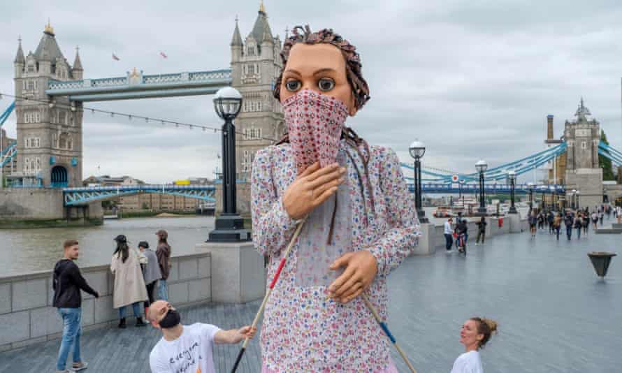 Puppet with Tower Bridge in background